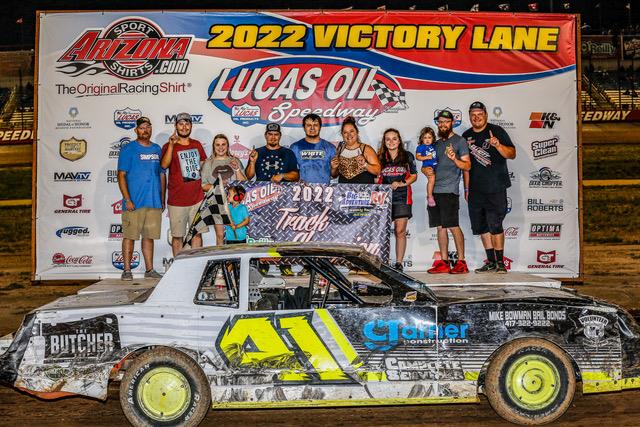 Lucas Oil Speedway Champions Spotlight: White meets, exceeds expectations on his way to USRA Stock Cars title