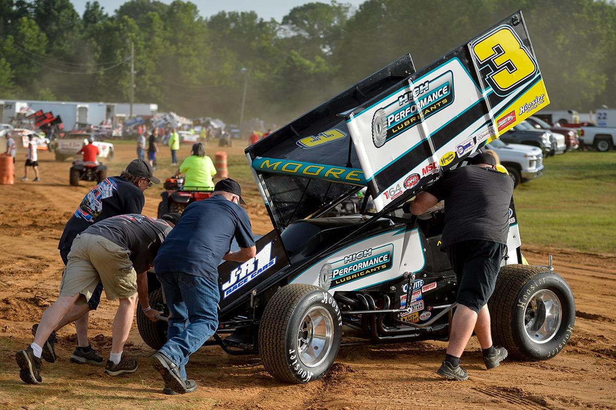 Howard Moore Surges to Podium Finish in Greg Hodnett Memorial