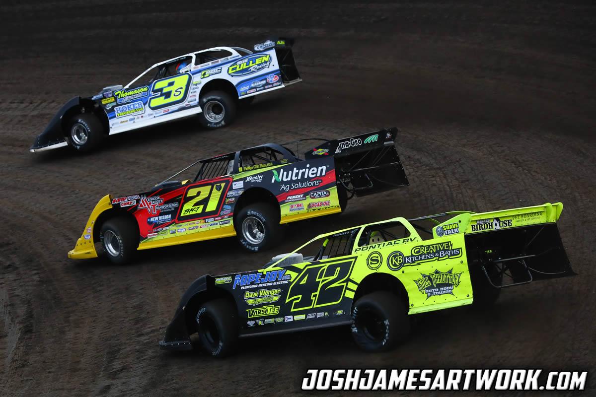 Moyer Jr. follows Hell Tour for second week