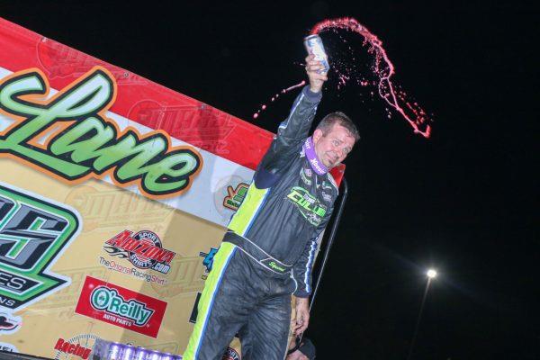 Shirley Wins at Peoria, Closes Gap on Point Leader Heckenast