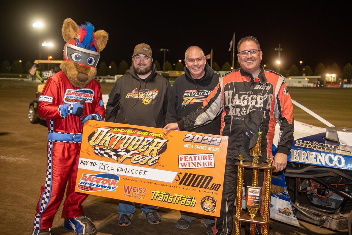 PAVLICEK PAYS VISIT TO VICTORY LANE IN MANDAN