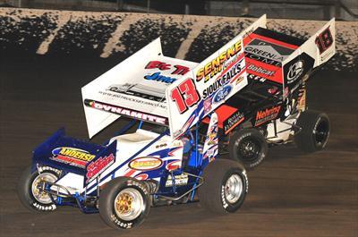 Mark leading Ian Madsen at Huset's