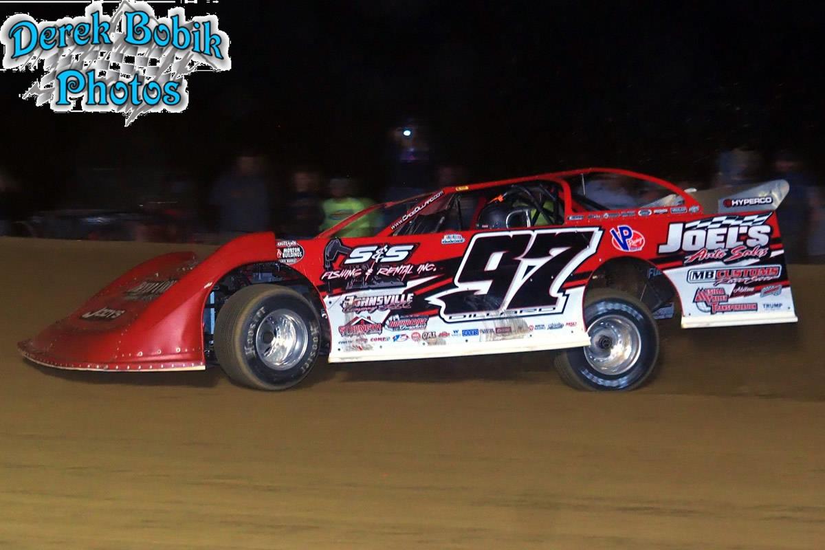 Cade Dillard attends World of Outlaws doubleheader at Thunder Mountain