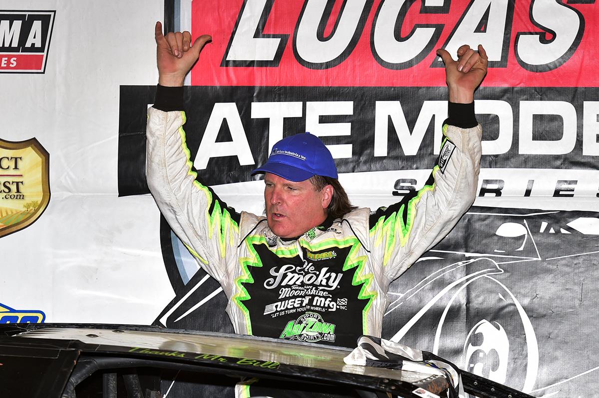 Scott Bloomquist Edges Moore and Gustin in Terrific Finish at ARK-LA-TEX Speedway