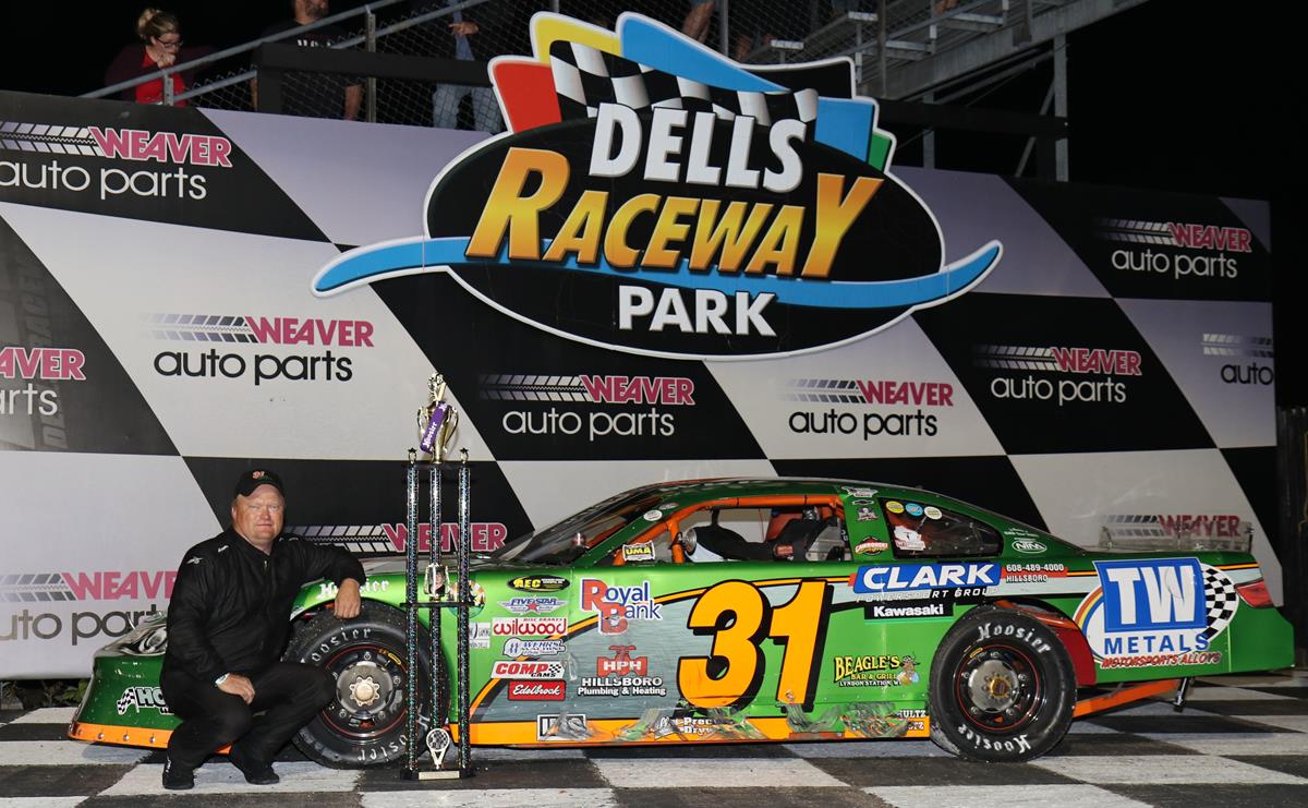Schotten Victorious in Dells Late Models-Riddle Crowned Champion