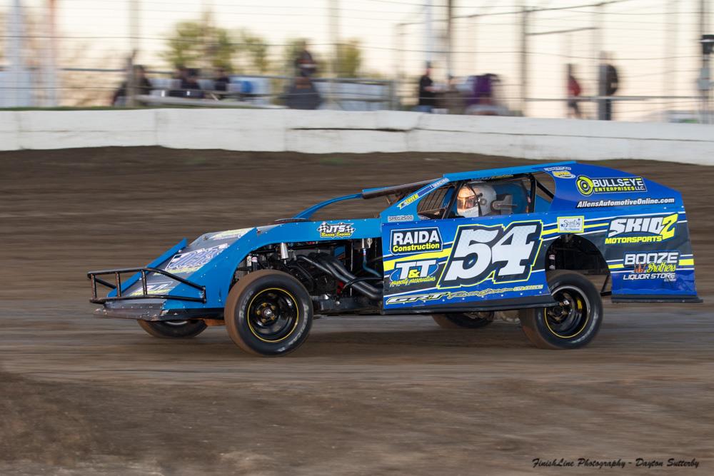 Kidwell, Ellison and Irvin tighten points Battle at Humboldt