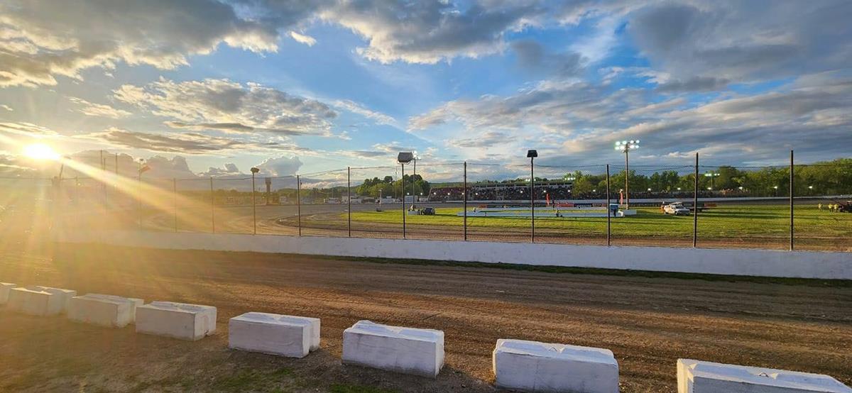 STSS Race Day: Outlaw Showdown Storylines, Stars & Sleepers