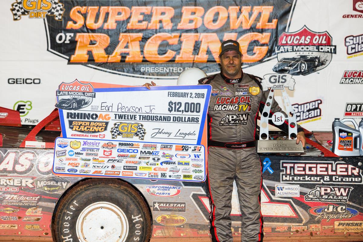 Pearson Stars in Front of Hometown Crowd