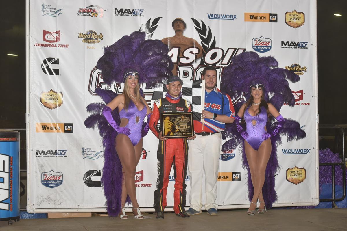 Kyle Larson Motors To Warren CAT Qualifying Night Win