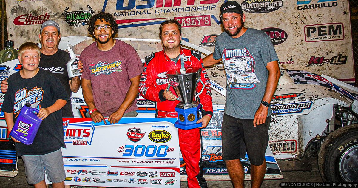 Josh Schneiderman Rules Sprint Invaders at 34 Raceway