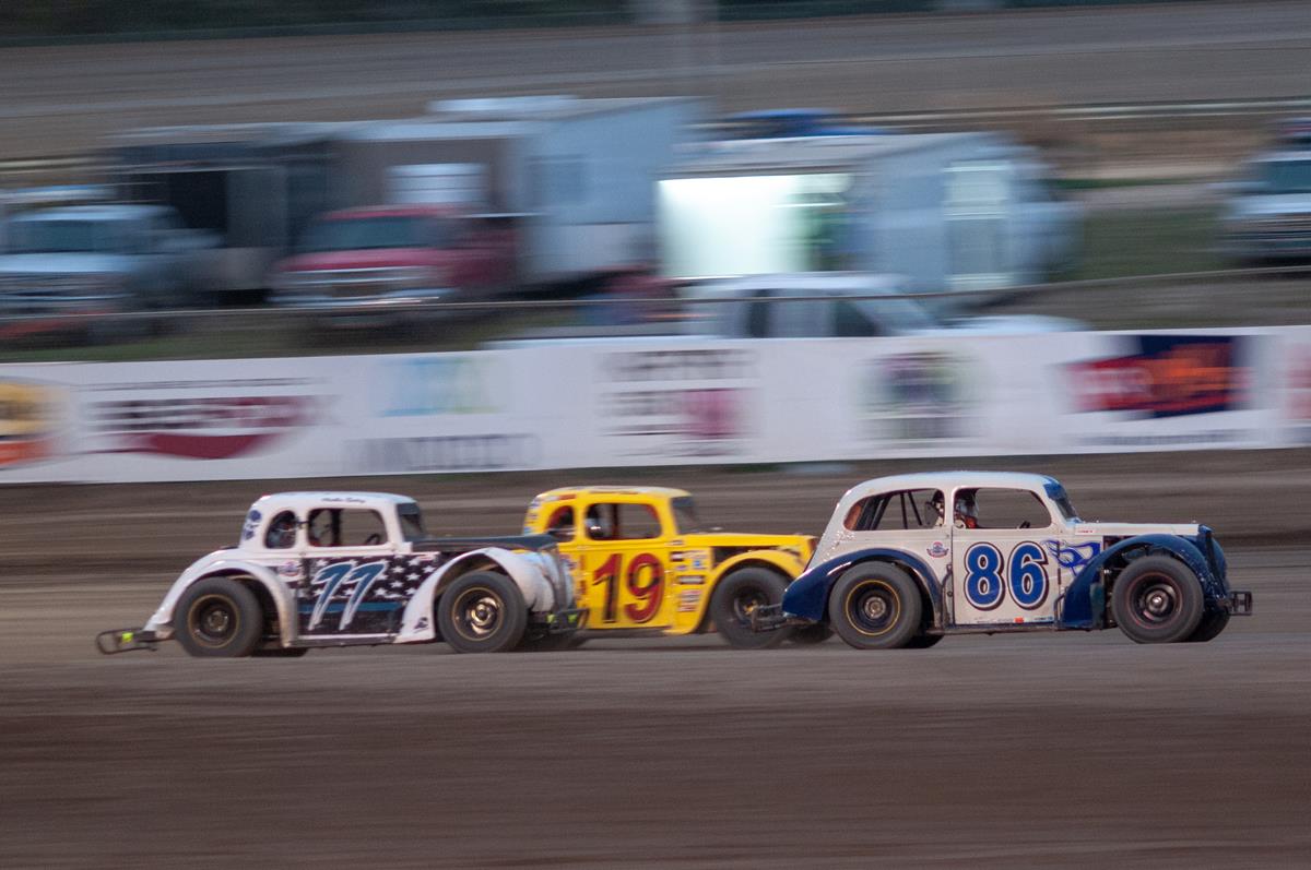 Papke Hangs On for Third Season Victory