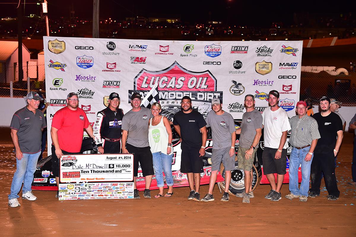 McDowell Scorches Competition, Wins at Volunteer Speedway