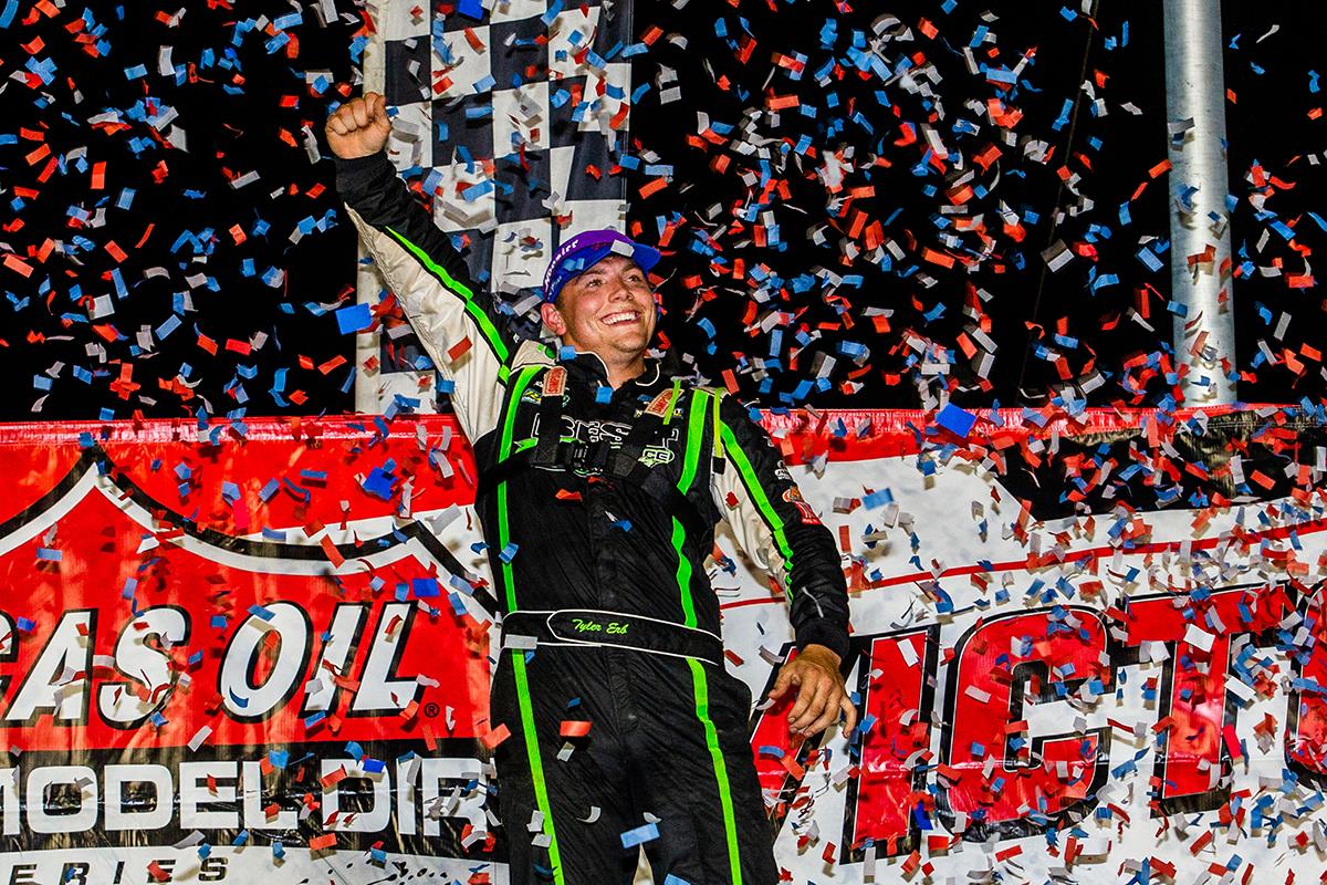 Tyler Erb Claims Rookie of the Year