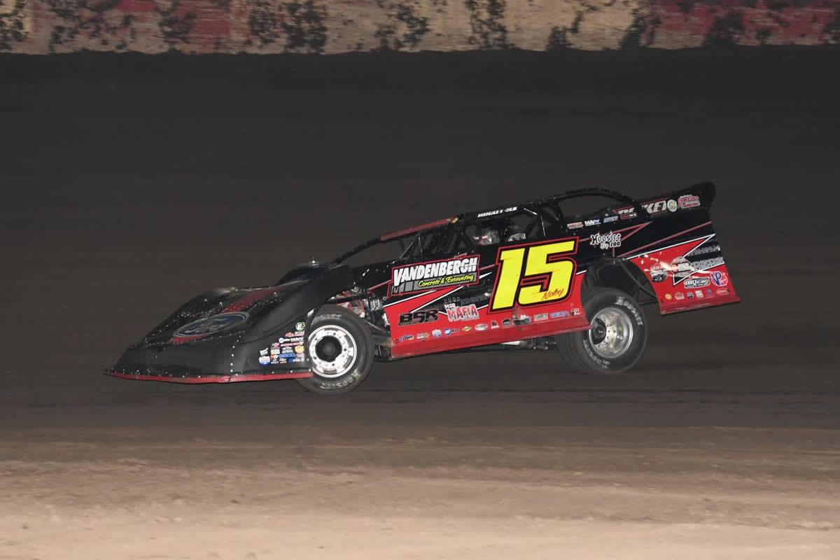 Vandenbergh attends Supernationals at Fairbury Speedway