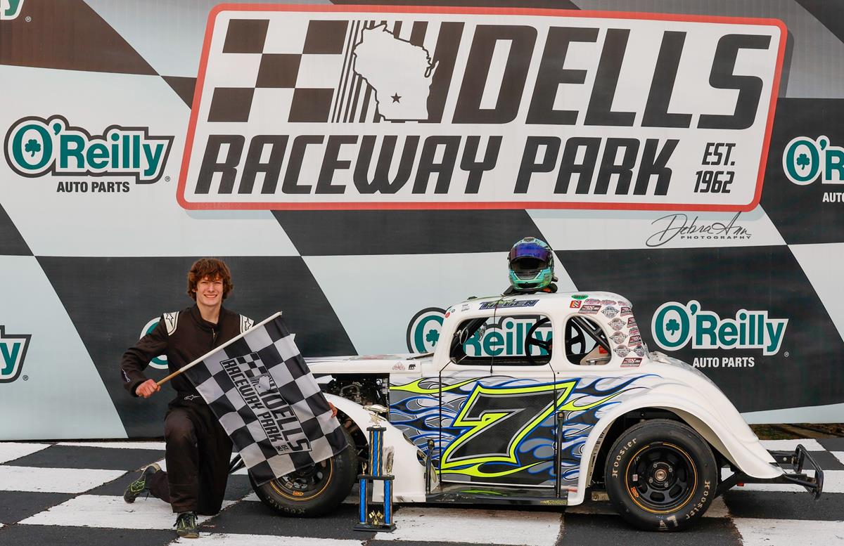 TIEGEN SCORES IN INEX LEGEND THRILLER AT DELLS