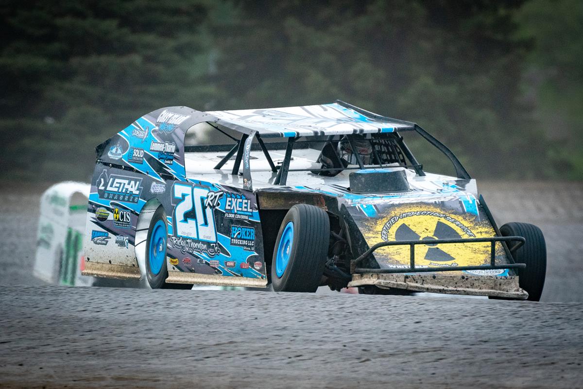 THORNTON JR MAKES LATE RACE PASS FOR WIN