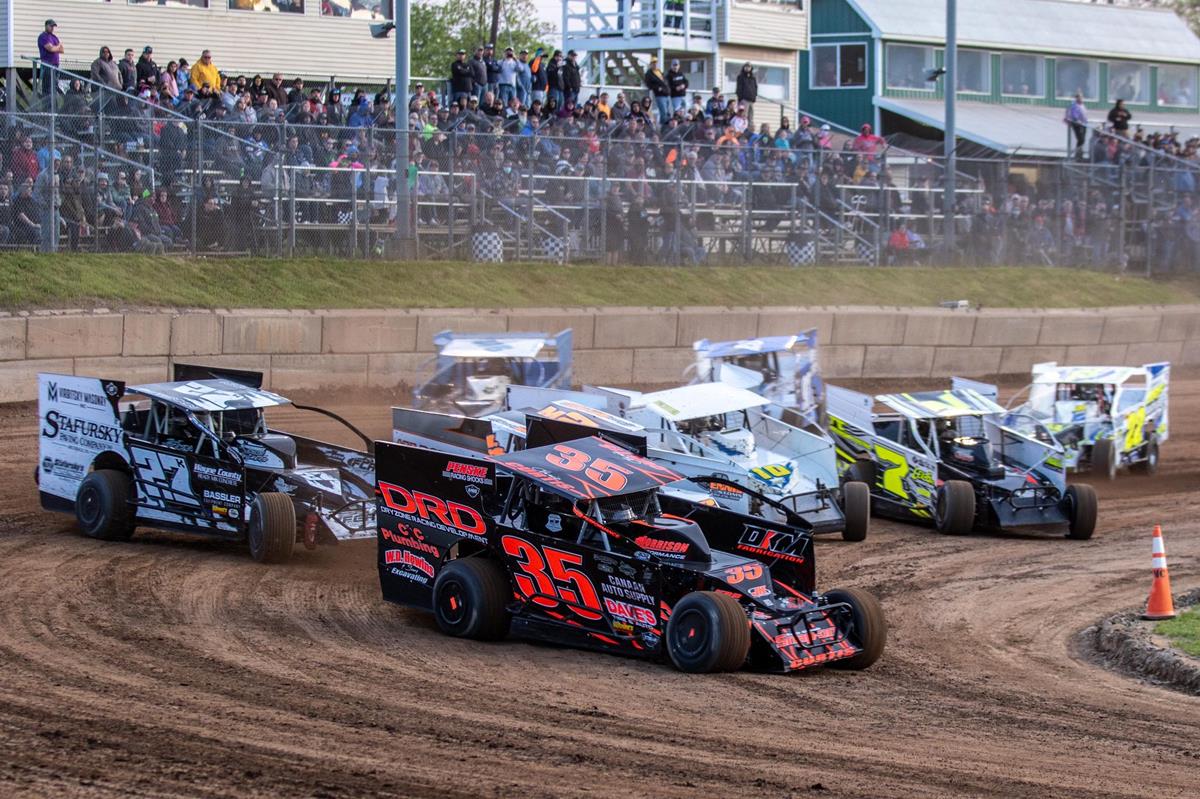 May Madness: After Quiet April, Short Track Super Series Roars into May