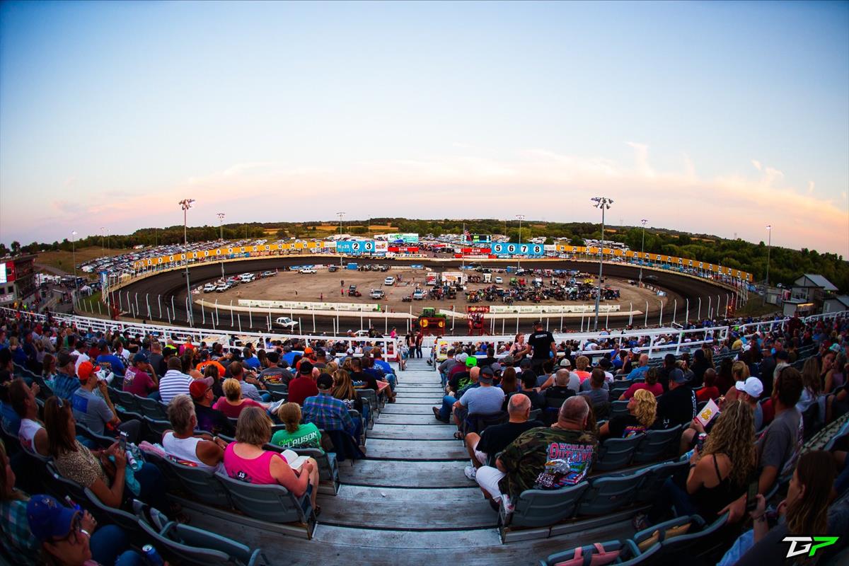 Huset’s Speedway and Jackson Motorplex Schedules Showcase 39 Nights in 2021, Including World of Outlaws Week With $100,000 THE SHOWDOWN Bonus