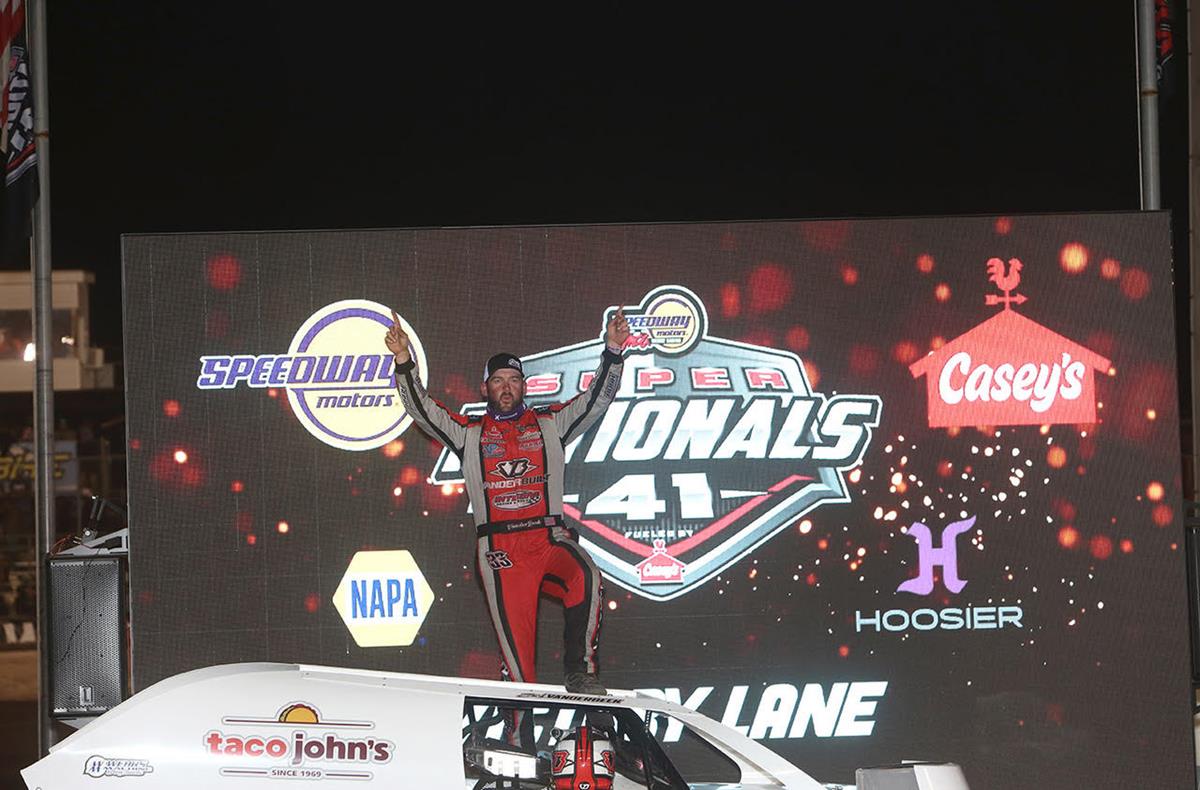 Victory for VanderBeek, Ward wins Modified qualifier