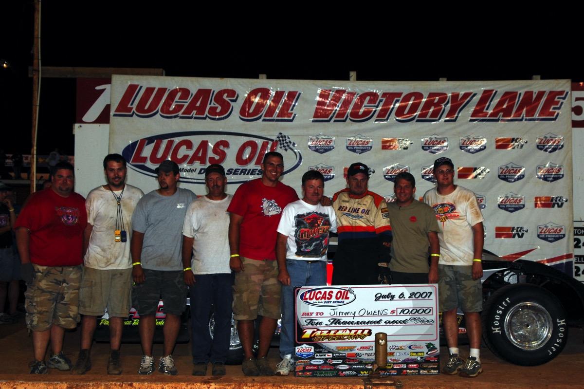 Jimmy Owens Holds Off Scott James to Win Tazewell