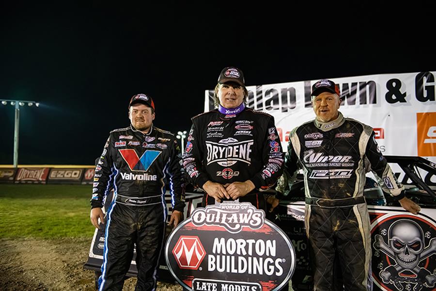 Bloomquist breaks WOO Late Model cold spell in PA