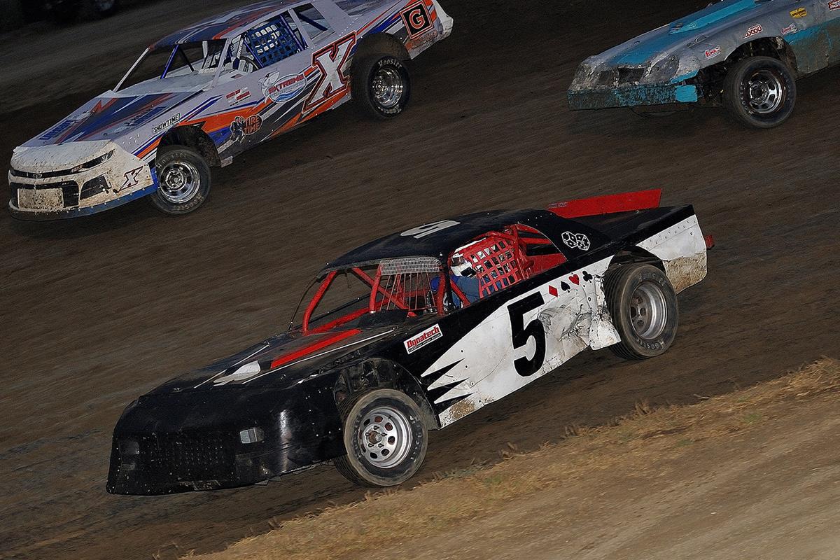 MATT KILE WINS THRILLING HOBBY STOCK FEATURE DURING OCEAN’S TERRY TRAUB TRIBUTE