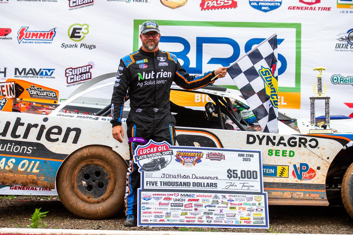 Davenport and McCreadie Split Afternoon Features at Lernerville