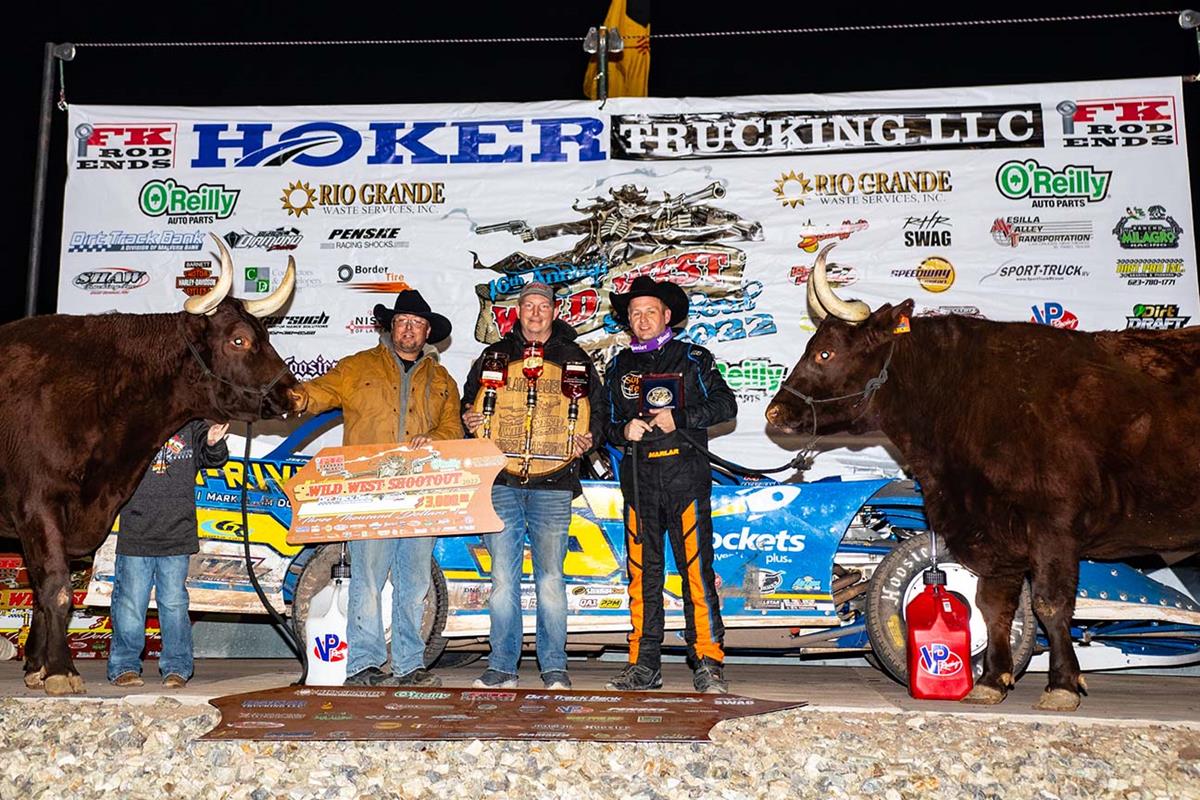 Mike Marlar and crew in Victory Lane at the 2022 Wild West Shootout. (Tyler Rinken image)