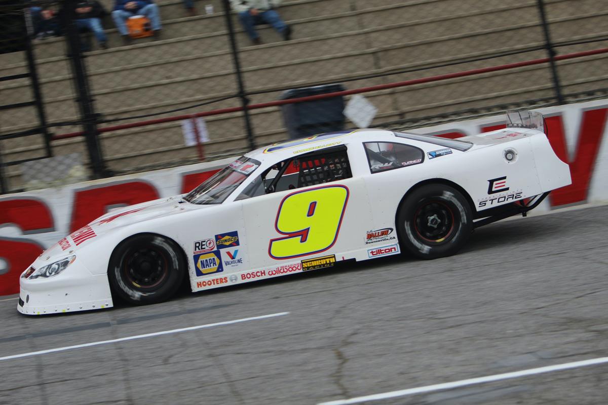 Elliott wins Snowball Derby Last Chance Race