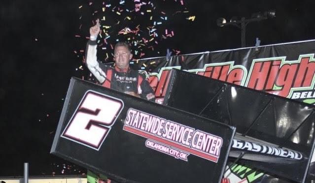 OUT WHITING THEM ALL: Whit Gastineau Storms Back Late to Win the King of the Crossroads | 7th Annual Belleville 305 Nationals