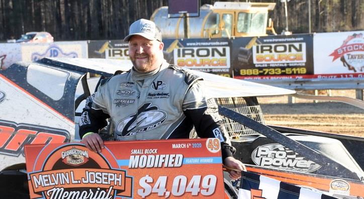 Billy Dunn Scores $4,049 Georgetown Speedway Small-Block Modified Conquest Sunday