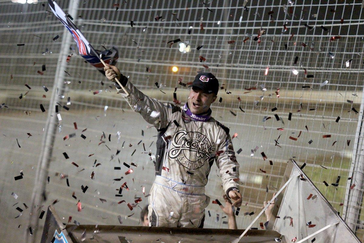 Schuchart emerges victorious at Charlotte