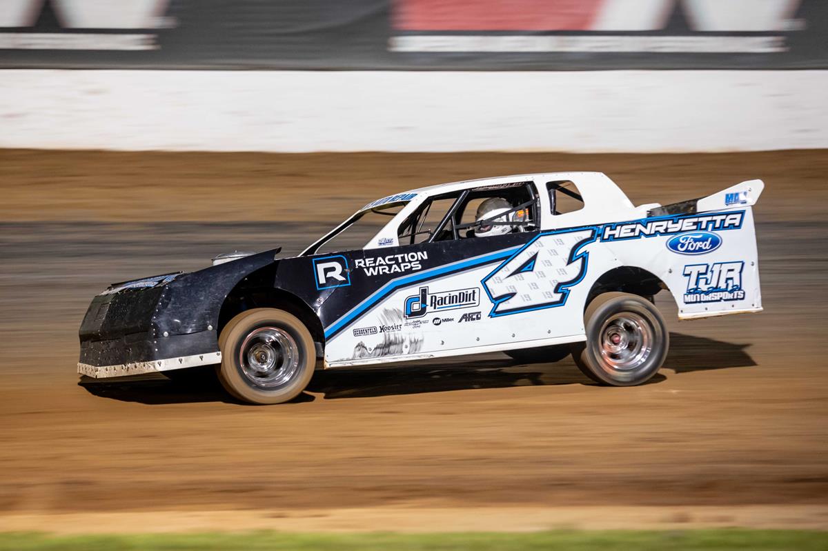 Lucas Oil Speedway Spotlight: Traveling man Kyle Slader eager to make Big Buck 50 run