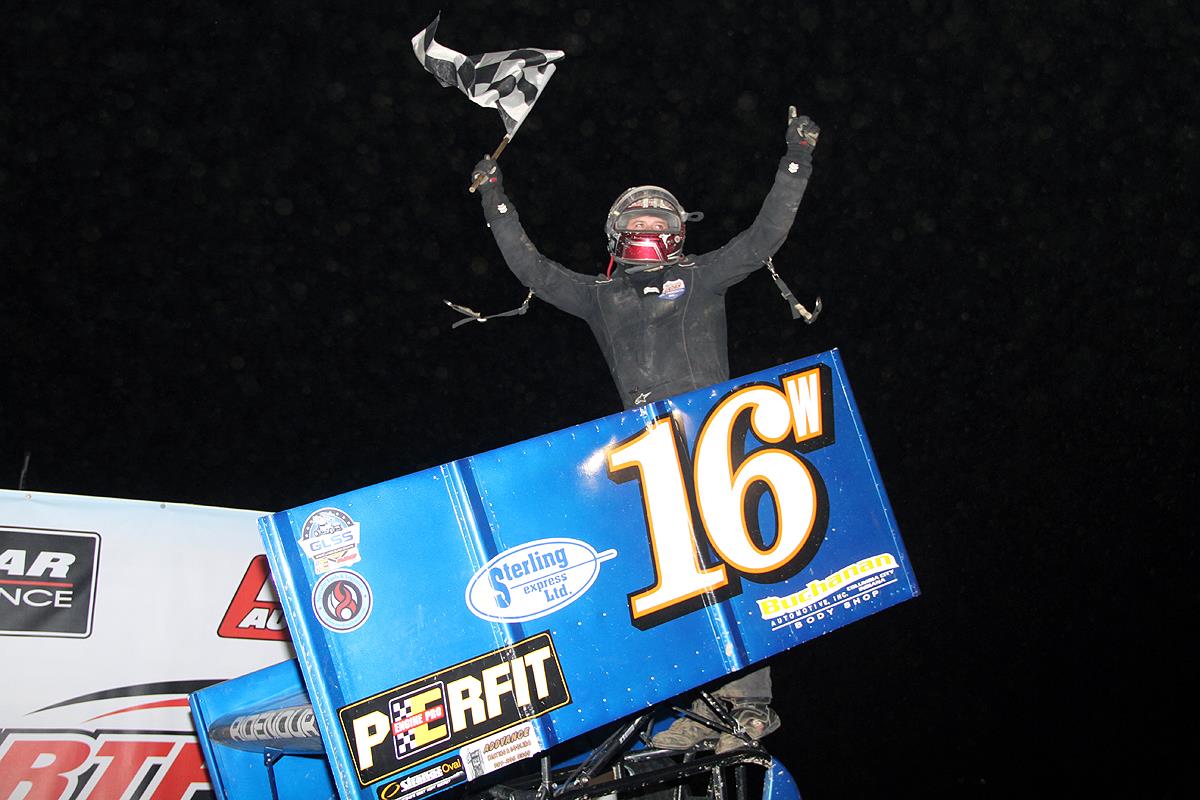 RIDENOUR HOLDS ON FOR BIG PAYDAY
