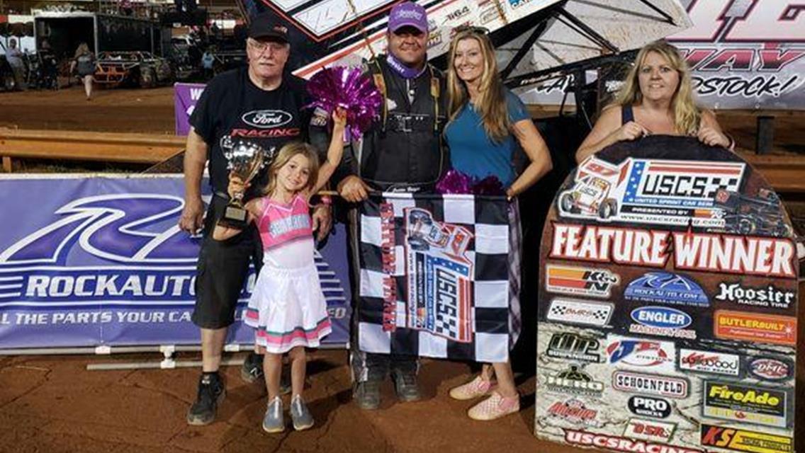 Justin Barger won Saturday night&#39;s 27-lap Dixie Sprint Car Nationals/Randy Helton Memorial Race at Dixie Speedway