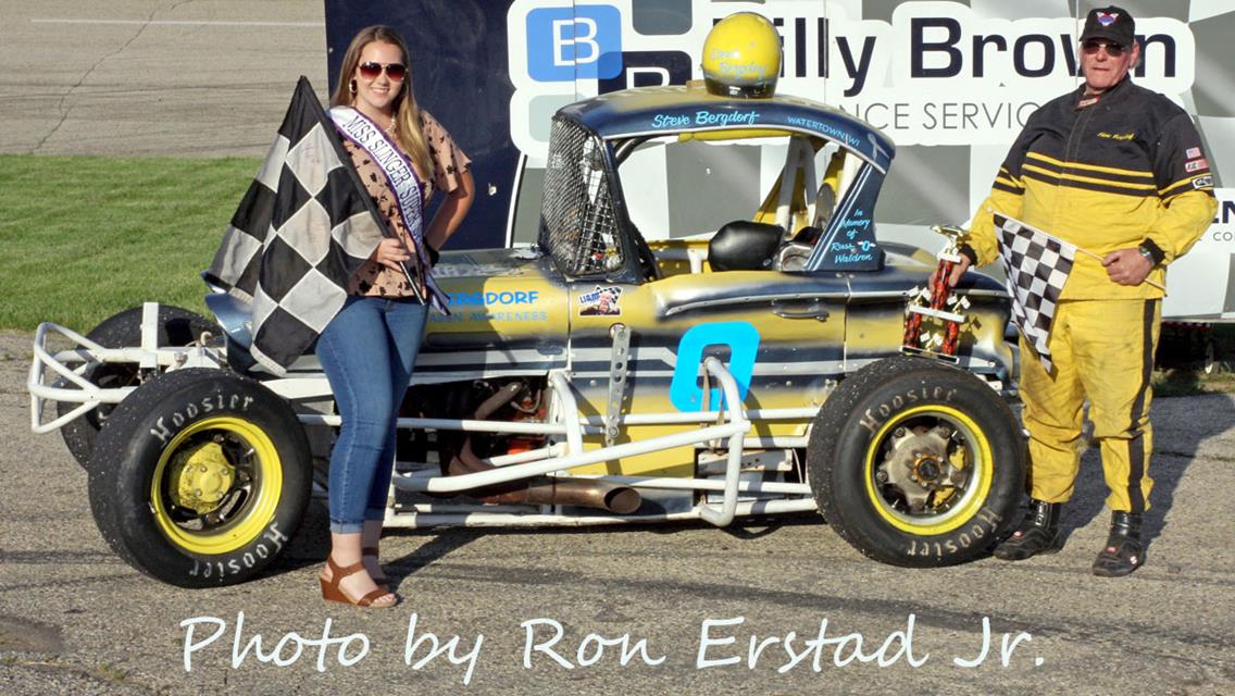 Schley tops the 50-Lap Slinger Late Model Feature on Vintage Night