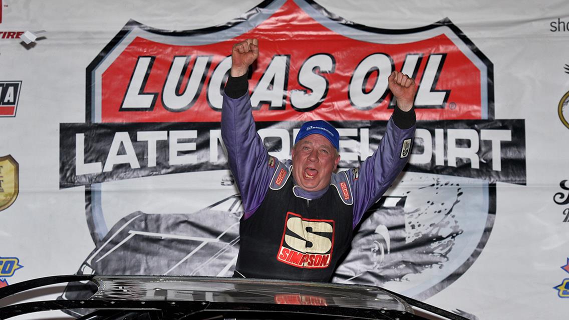 Davey Johnson Wins Thriller at East Bay Raceway Park