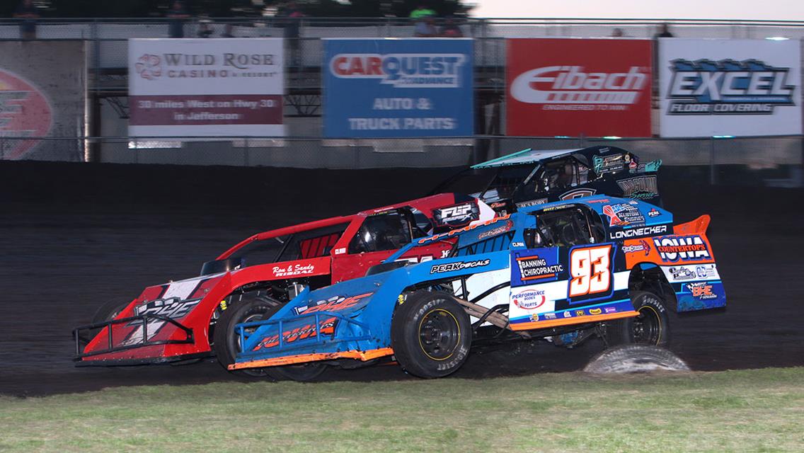 It&#39;s Shute in a thriller at the line, Van Horn, Lynch, Smith, and May also see checkers