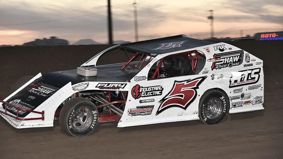 Taylor attends Super Nationals at Boone Speedway