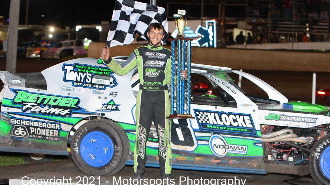 Pierce is class of the field at inaugural Hawkeye 100