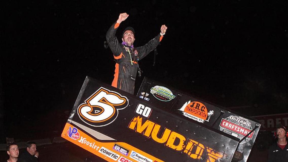 Gravel flies World of Outlaws checkers at Gator
