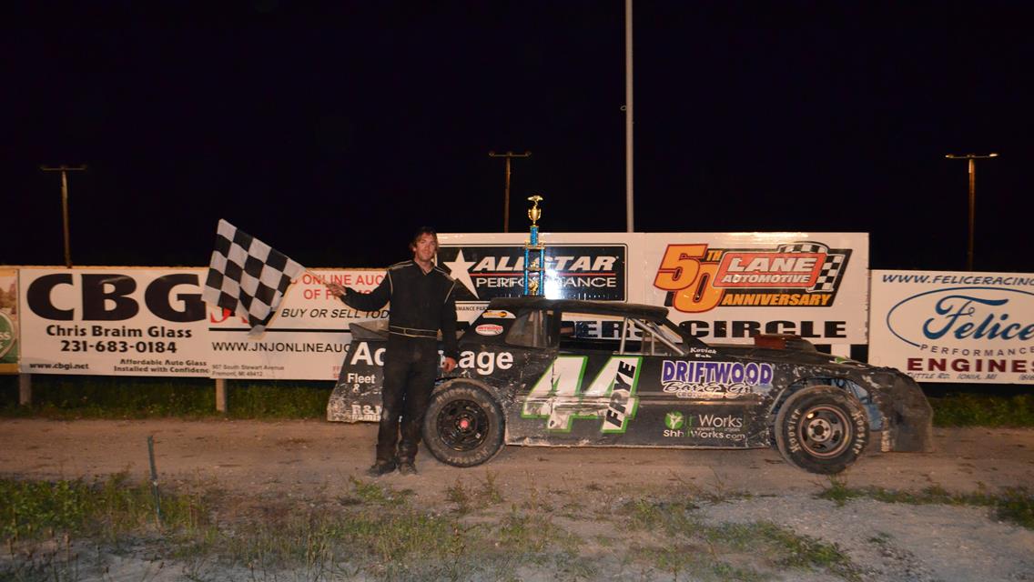 Josh Frye Dominates Kenny Blondeel Street Stock Memorial