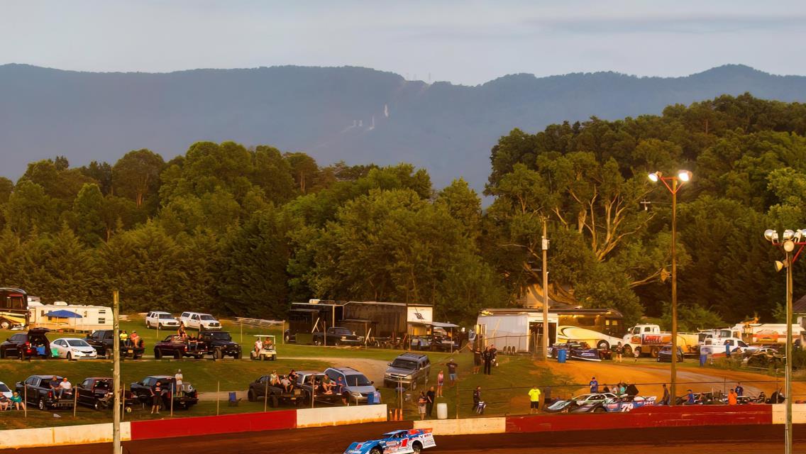 Smoky Mountain Speedway (Maryville, TN) – Lucas Oil Late Model Dirt Series – Mountain Moonshine Classic – June 17th-18th, 2022. (Heath Lawson photo)