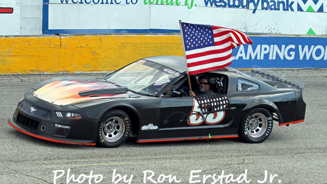 Inaugural Wisconsin Invitational Bracket Races and Small Car Enduro close out Slinger Speedway’s 2021 Racing Season in Thrilling Style