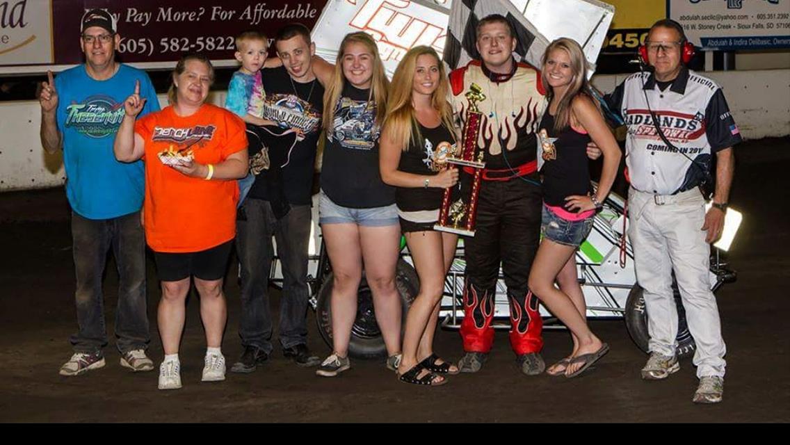 Thesenvitz Flies to Huset’s Victory