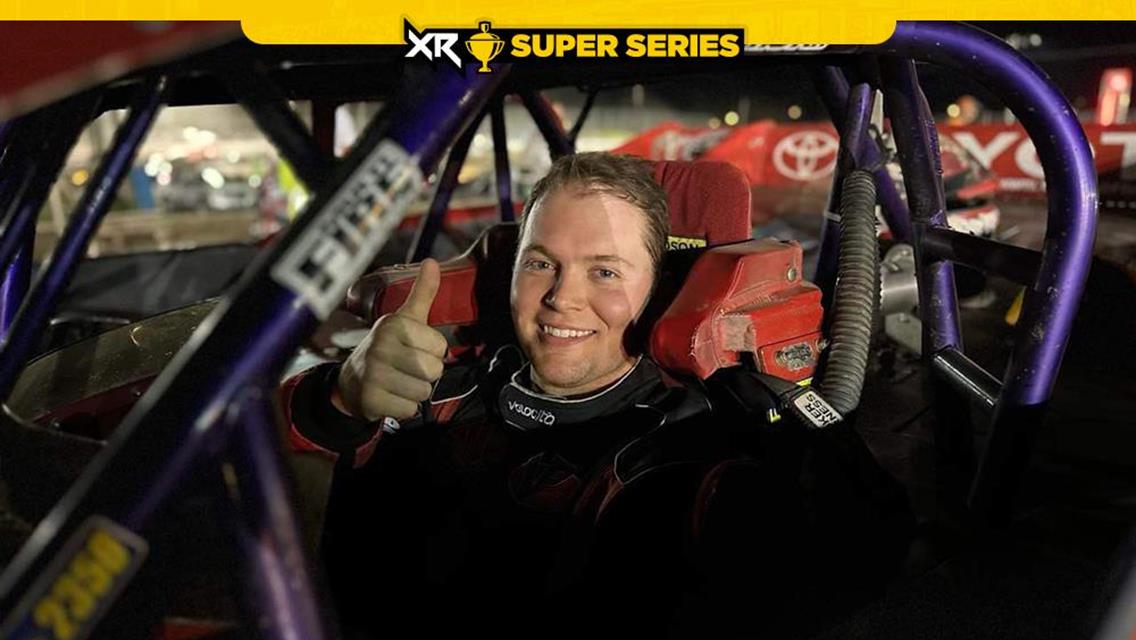 Pierce bags $20,000 at Gondik Law Speedway