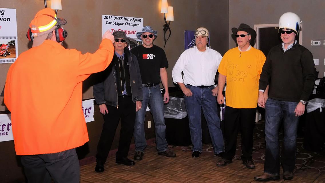 Pit Meeting At The Banquet Draws Laughs From Audience