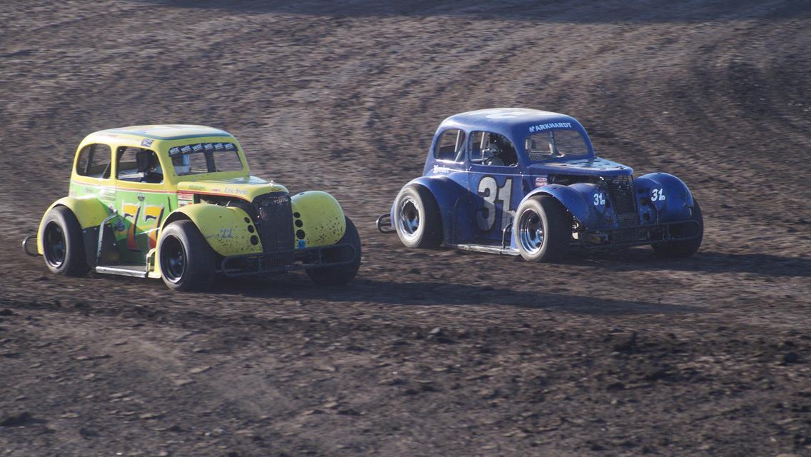 Badgers, Blumer and Jones, Are 1-2 vs Hawkeyes In Benton County INEX Go