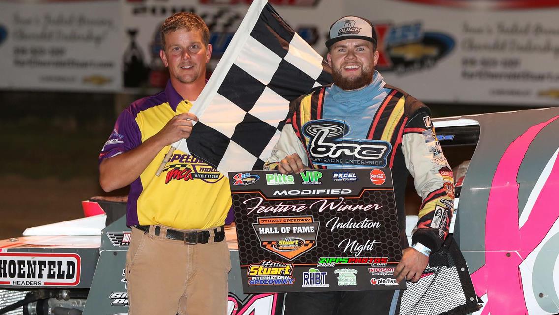 Berry Continues Hot Streak at SIS