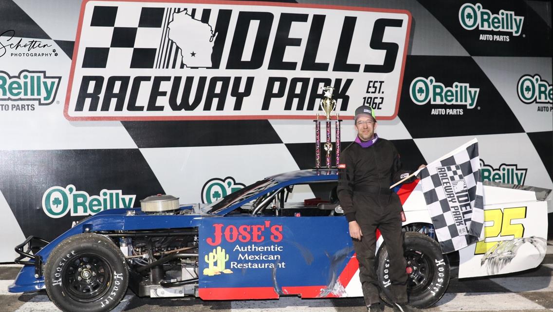 DAN HOWARD WINS UMA MOD THRILLER